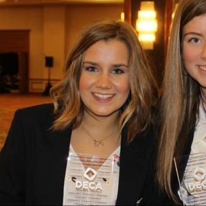 Meet your Posher, Abbey